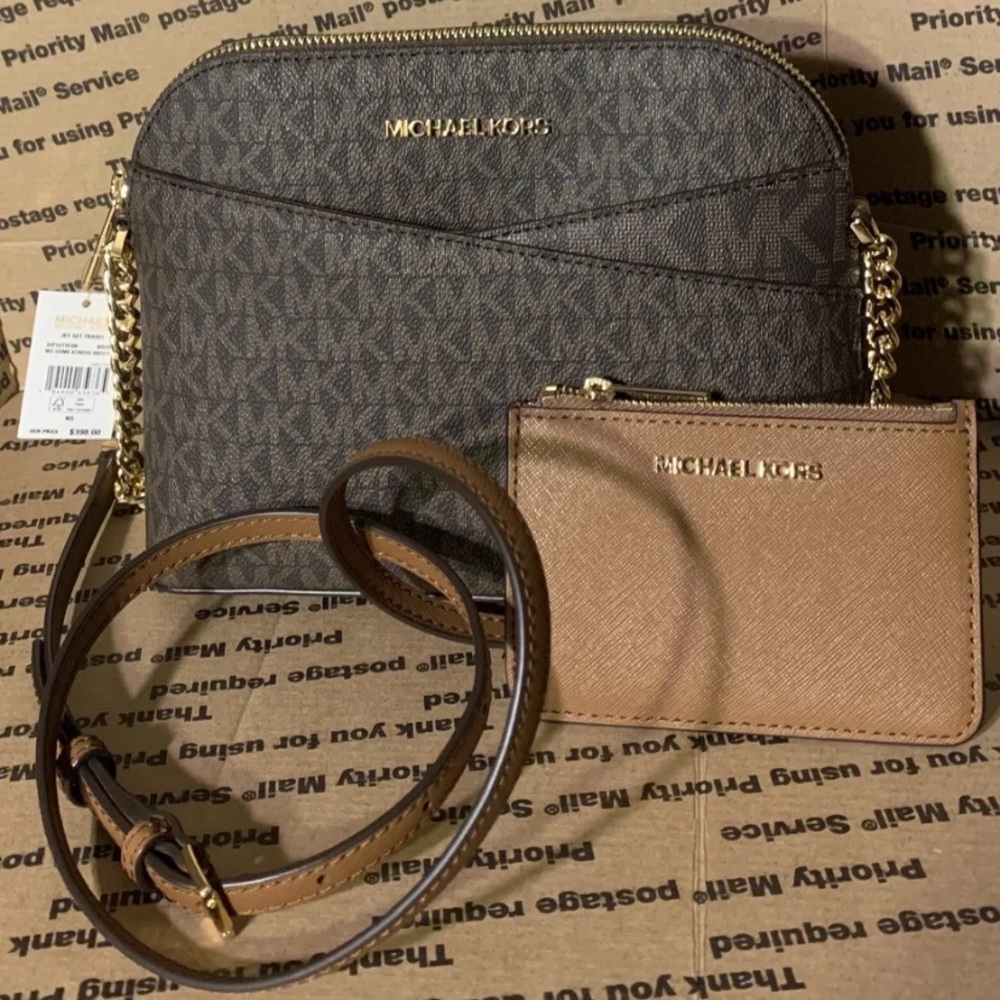 Michael Kors Jet Set Travel Medium Dome Crossbody Handbag & Mini Wallet *NWT*